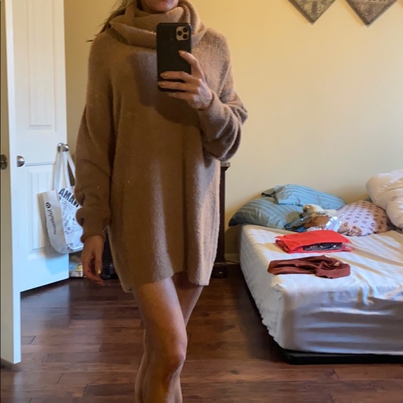 Tularosa Dresses & Skirts - Medium Tularosa sweater dress